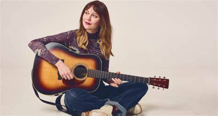 Molly Tuttle Net Worth - How Much Does Molly Tuttle Make?