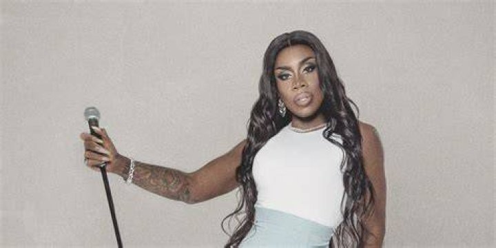 Monét X Change Monét X Change