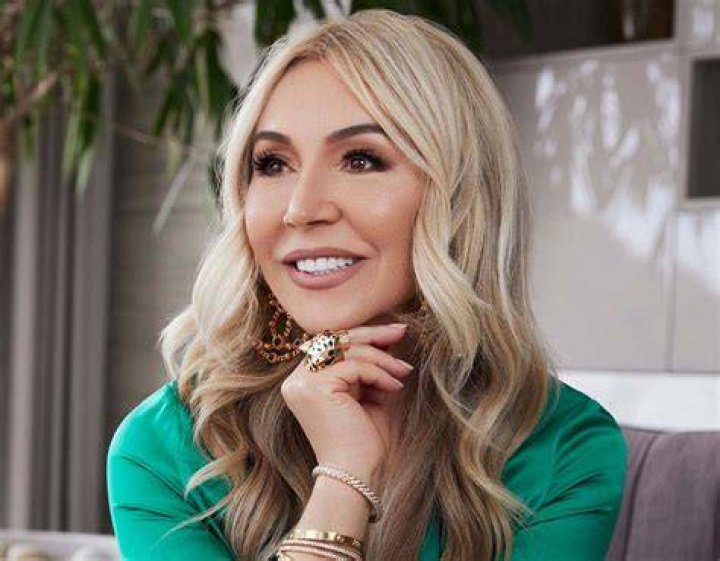 MUA Anastasia Net Worth