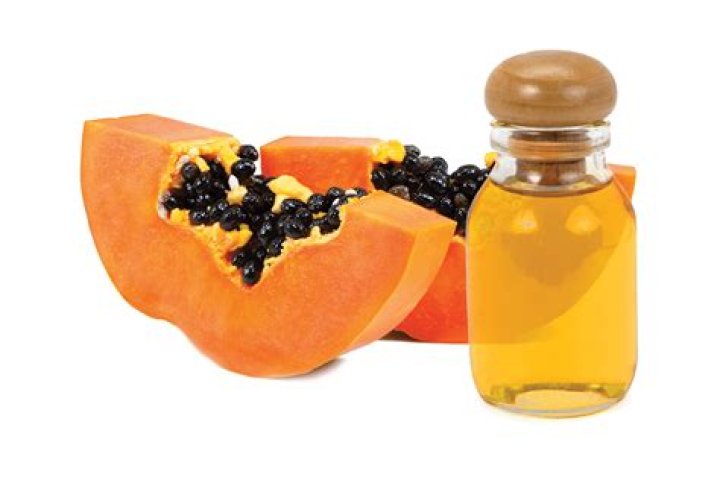 Papaya seed oil