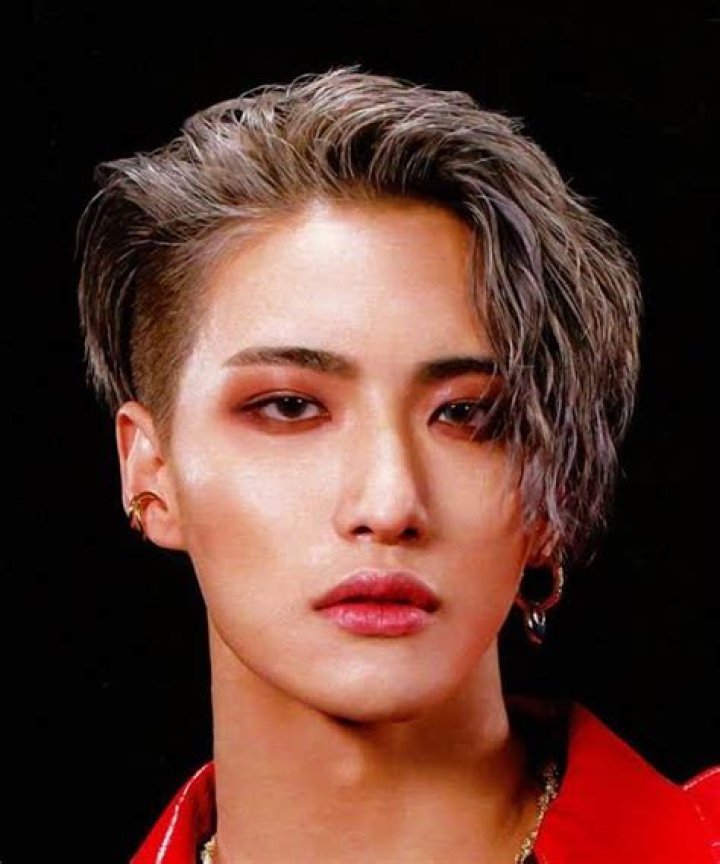 Park Seonghwa Net Worth 2024