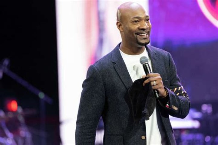 Pastor Keion Henderson