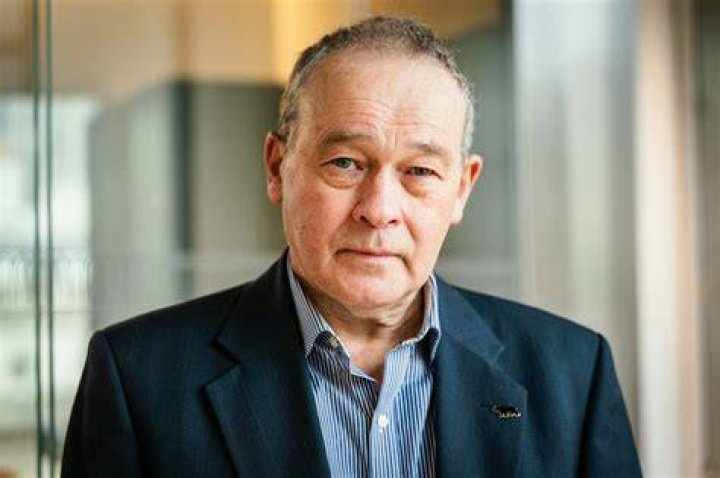Peter Rawlinson background and education Peter Rawlinson background and education