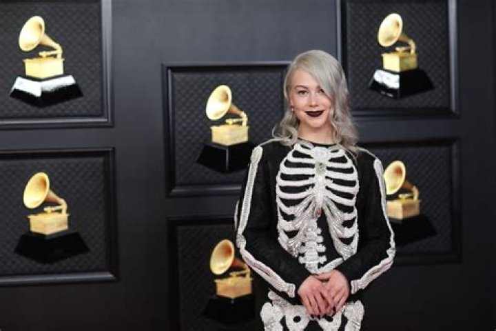 Phoebe Bridgers Net Worth - How Much Does Phoebe Bridgers Make?