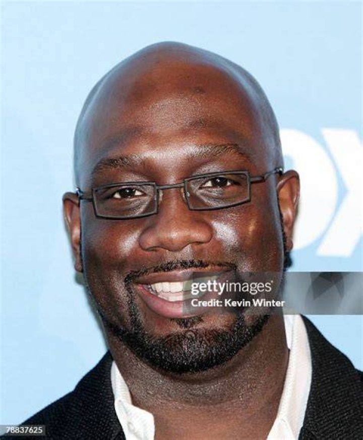 Richard T Jones