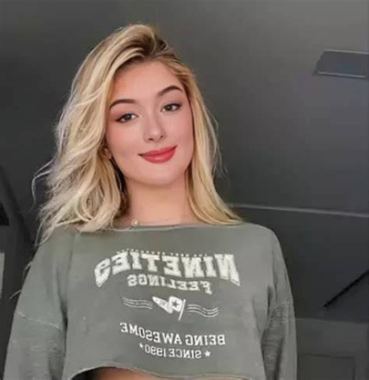 Riley Mae Lewis Net Worth 2024