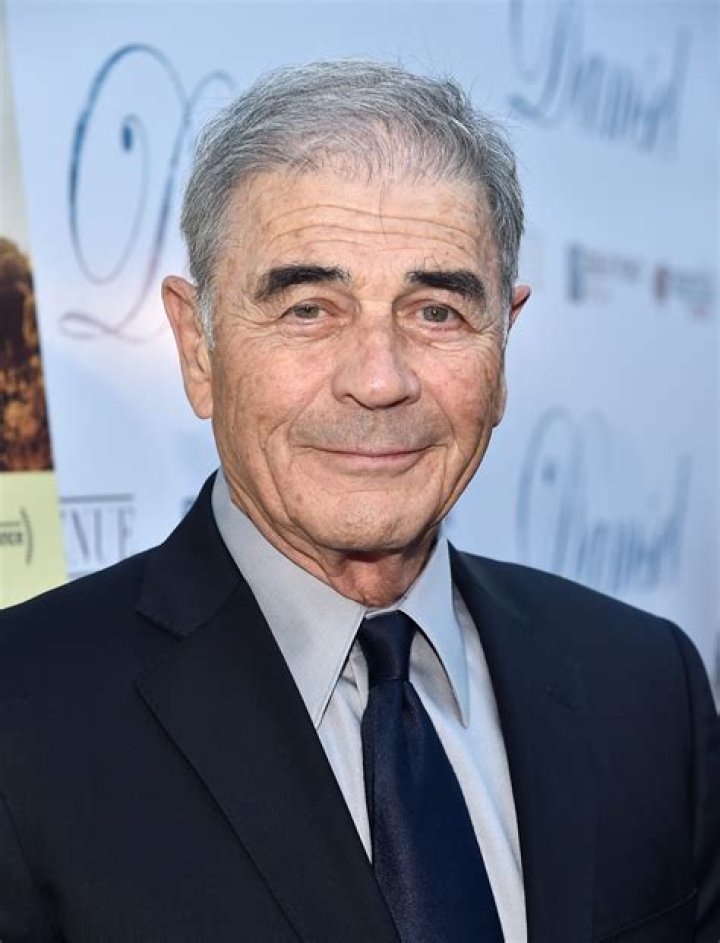 Robert Forster Net Worth