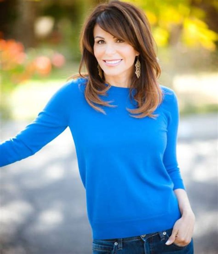 Robin Sewell