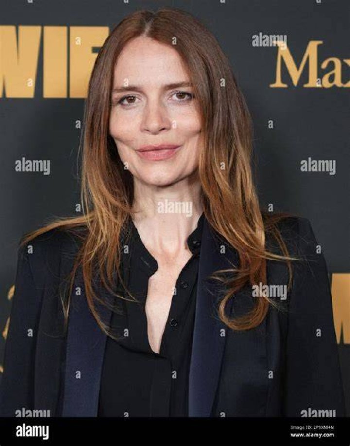Saffron Burrows