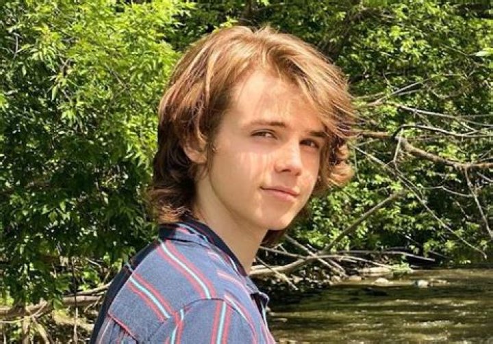 Sam Ashe Arnold Net Worth 2024