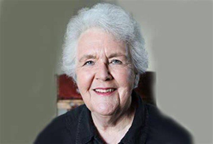 Stephanie Cole Net Worth