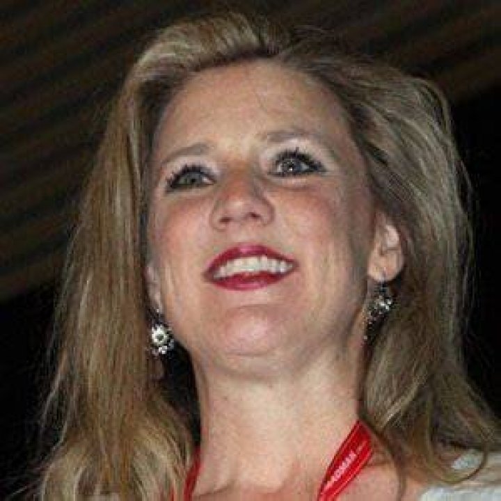 Stephanie Nadolny Net Worth