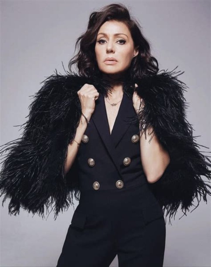Tina Arena Net Worth