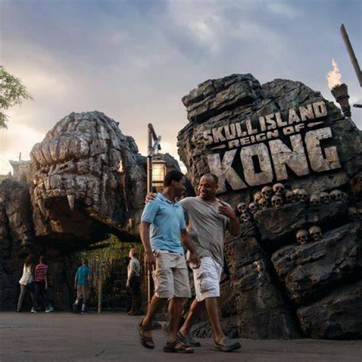 Universal IOA - Skull Island: Reign of Kong&trade; Entrance to King Kong Soundtrack - songs from kong skull island