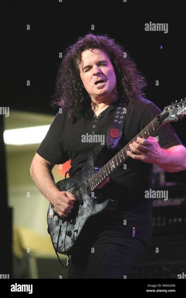 Vinnie Moore