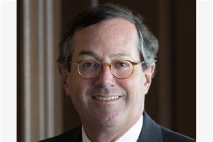 Warren Stephens