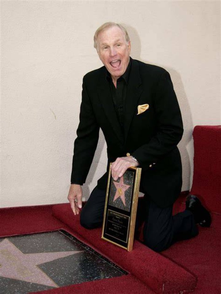 wayne rogers career