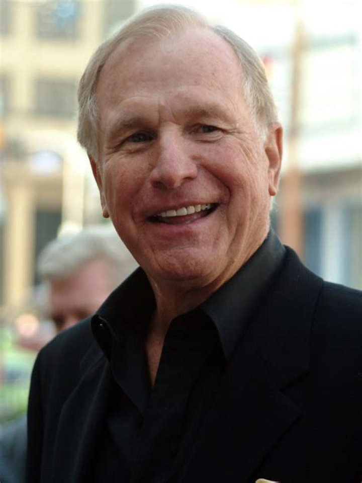 wayne rogers illness